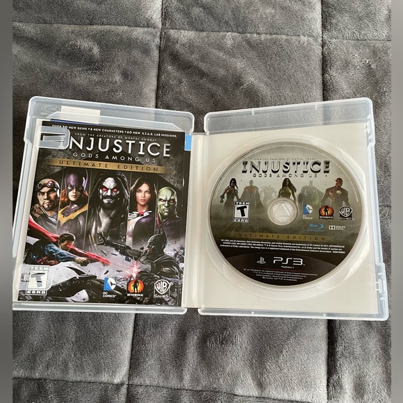 PS3 INJUSTICE: GODS AMONG US - Picture 3 of 4